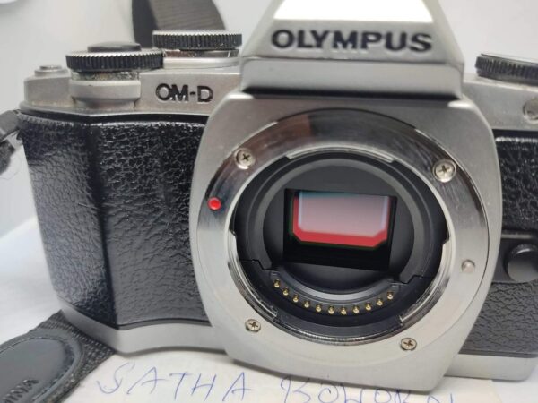 กล้อง Olympus Omd em10